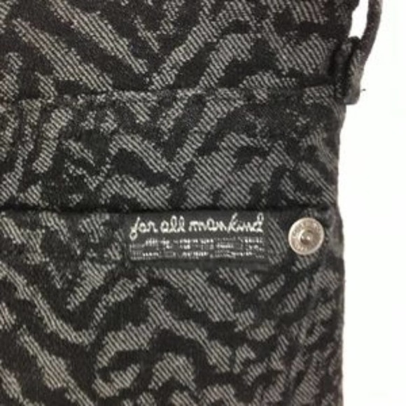 7 for all Mankind Black Printed Skinny Jeans - Picture 7 of 7